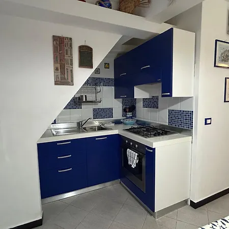 בית נופש Pippo Cosy Flat With Ac Near Beaches מונטרוסו אל מארה