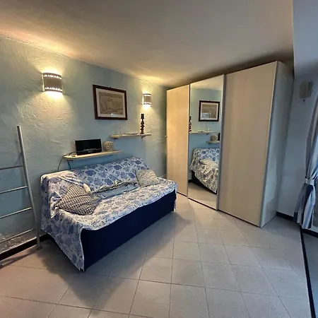 Pippo Cosy Flat With Ac Near Beaches * מונטרוסו אל מארה