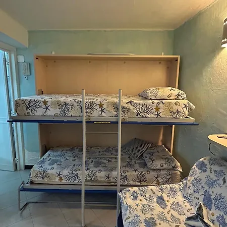 Pippo Cosy Flat With Ac Near Beaches