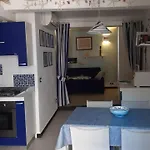 Feriehus Pippo Cosy Flat With Ac Near Beaches