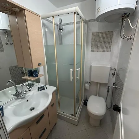 Pippo Cosy Flat With Ac Holiday home Monterosso al Mare