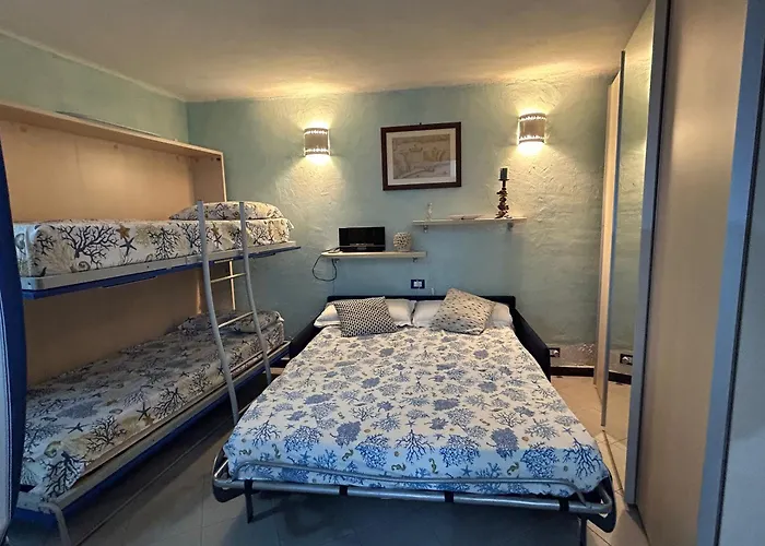 Pippo Cosy Flat With Ac Near Beaches Monterosso al Mare