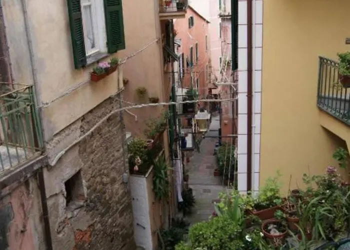 Nyaraló Pippo Cosy Flat With Ac Monterosso al Mare